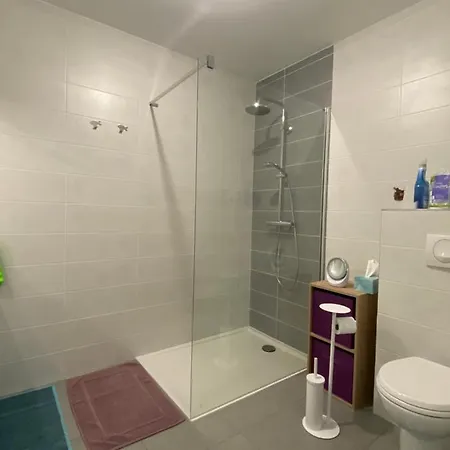 Confort Pieds Dans L'eau Apartmán *